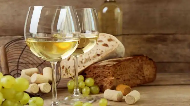 Chardonnay vs Sauvignon Blanc: Conheça as Uvas Brancas